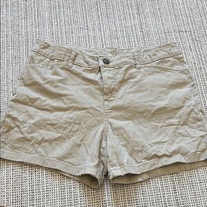 St. John's Bay Women’s Khaki  5” Inseam Shorts SZ 10